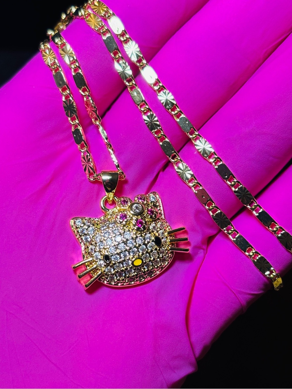 Pretty Bird Diamond-Cut Clover & Hello Kitty CZ Set Bracelet - Picture 10 of 12